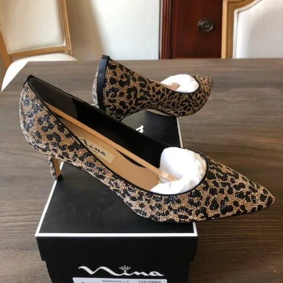 * Leopard Crystal Mid Heel Pumps * - Picture 1 of 10